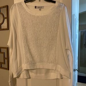 Jennifer Lopez white fur shirt